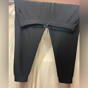 MAZE size 3X nylon cargo joggers. Never worn. Black.